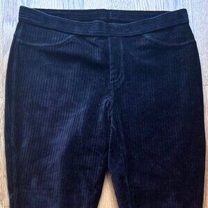 Hue Black Corduroy Velour Leggings